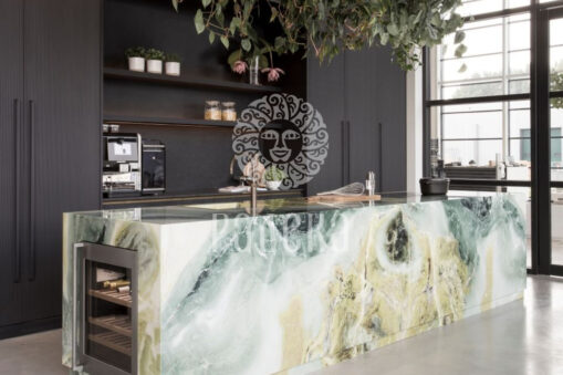 STONE QUARTZITE – DESCRIPTION OF QUALITIES AND ADVANTAGES